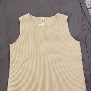 Buckle Ribbed tank